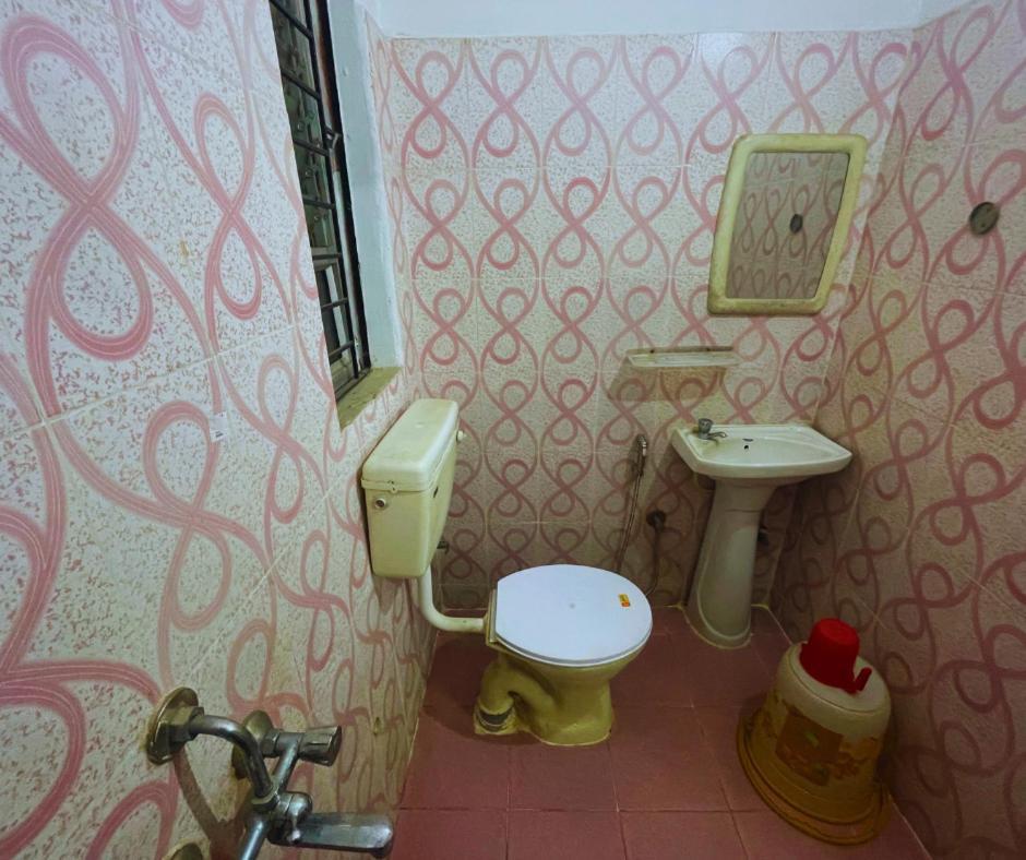 فندق H K Residency Near Kalakshetra غاواهاتي المظهر الخارجي الصورة