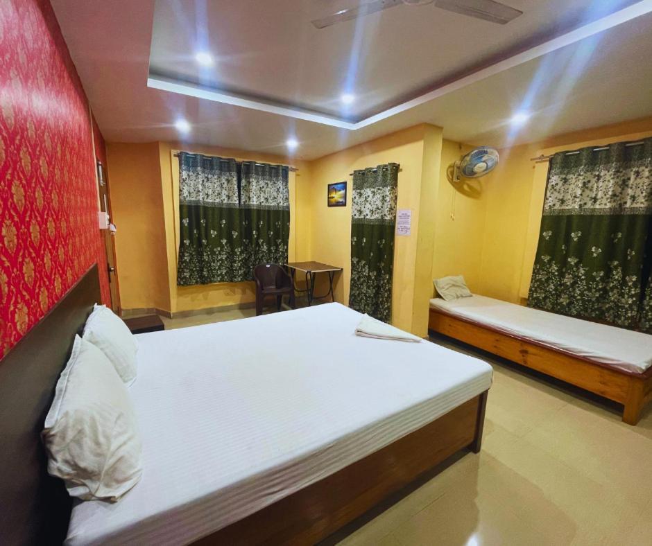 فندق H K Residency Near Kalakshetra غاواهاتي المظهر الخارجي الصورة